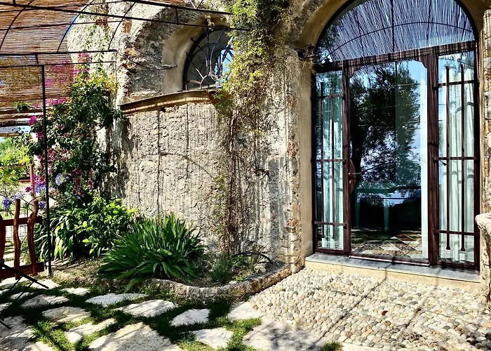 Casa Vacanze A Lea L'Ua