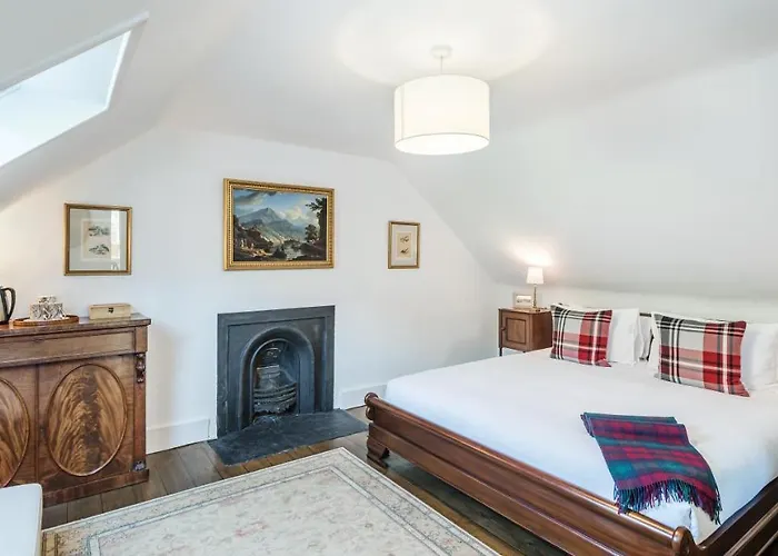 The Old Manse, Loch Ness