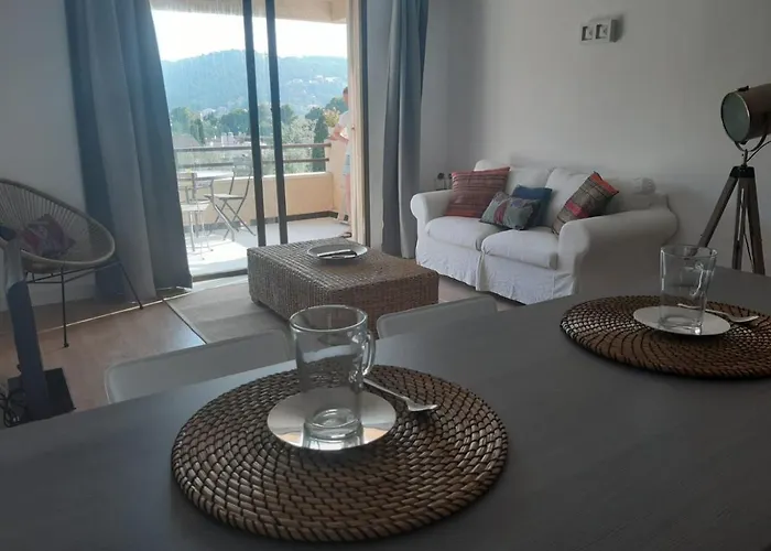 Moderno Apartamento Con Vista A La Montana