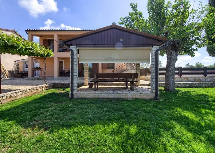 Villa Sani With Private Pool Near Pula And Rovinj