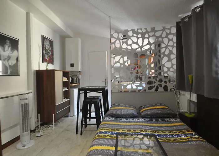 Beaublache Residence Studios Meubles