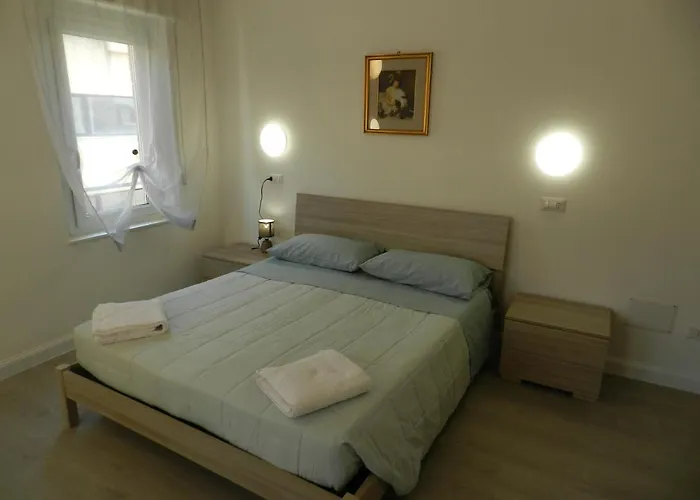 Appartamenti Via Cortonese 1