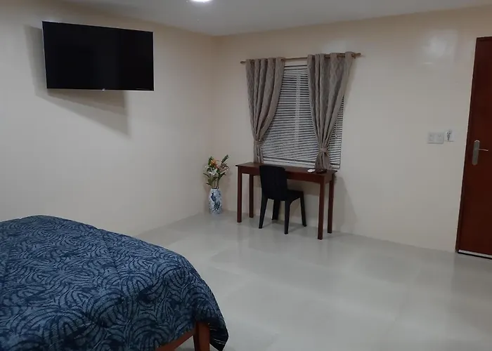 Monty'S Riverside View Resort