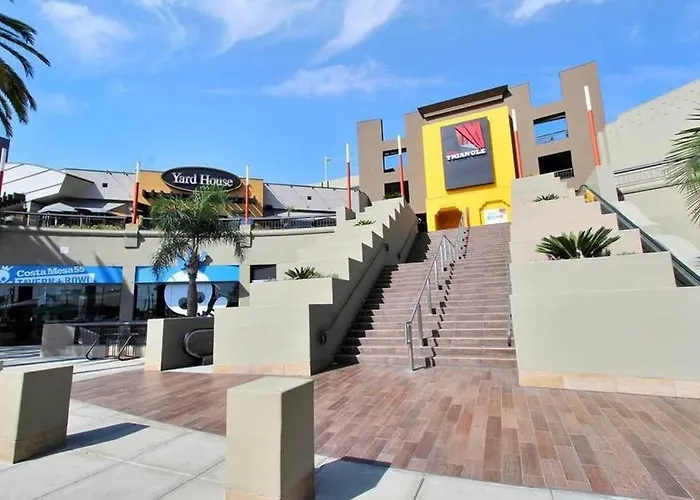 1000#5 Premier Modern Home W View, Parking, And Ac