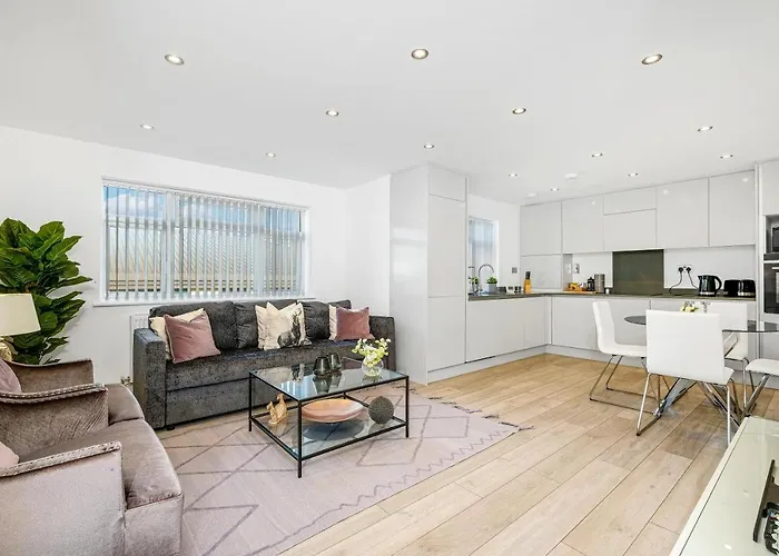St Martins 2 Bedroom Apartments In Ruislip By 360 Stays