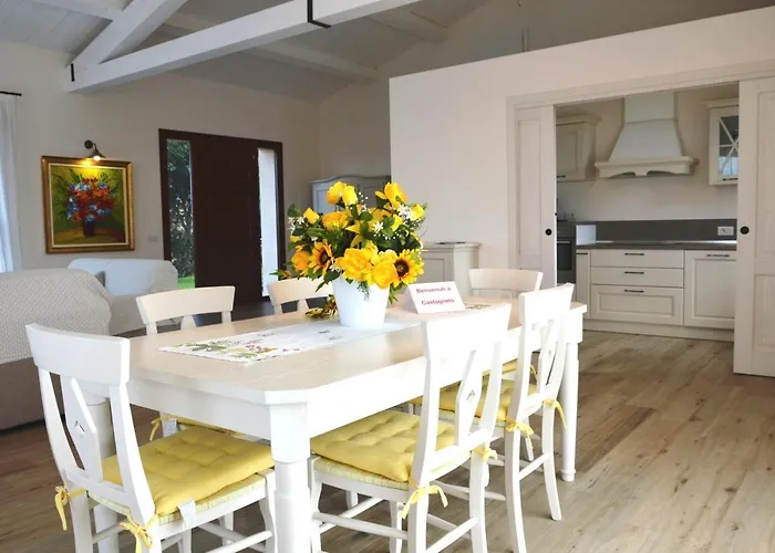 Le Bozze -Villa Jenny Con Wi-Fi, Posto Auto, Piscina A Sfioro A Castagneto Carducci
