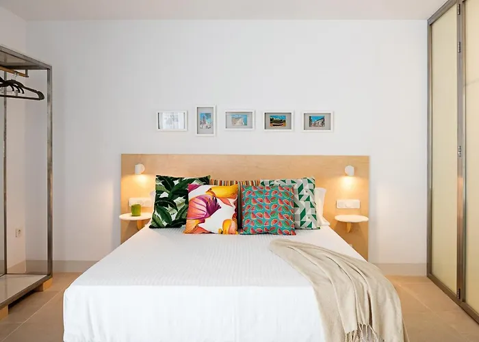 Apartamentos Y Estudios Centricos Conil Home Suite