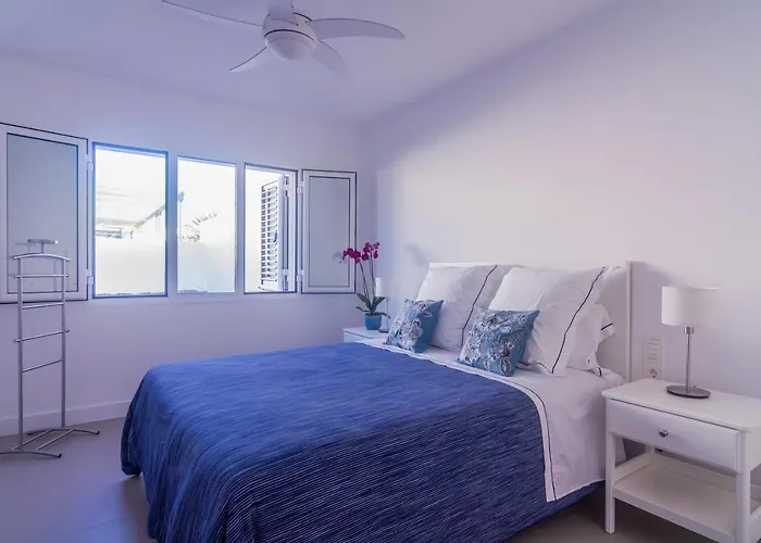 Rooms & Suites Princesa Leticia - Puerto Del Carmen, Lanzarote - Near The Beach