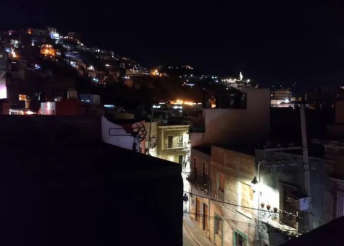 Embajadoras Apartment & Rooftop