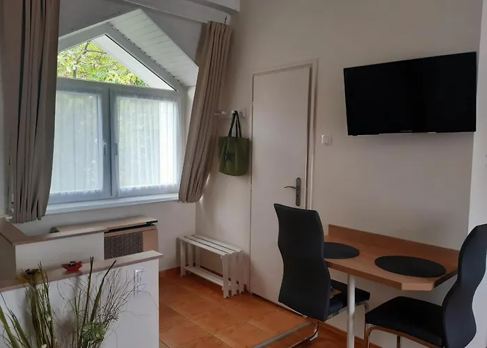 Mona Apartman