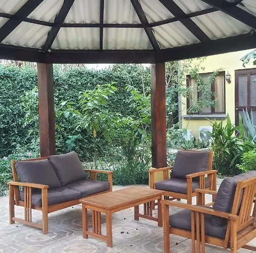 La Casita De Naomi