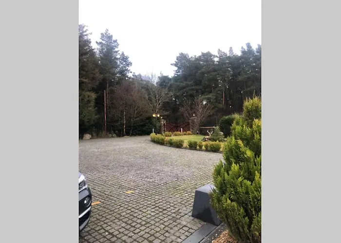 Private Coach House In Gated Residence