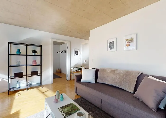 Bright And Luminous 1 Bedroom Flat In Downtown