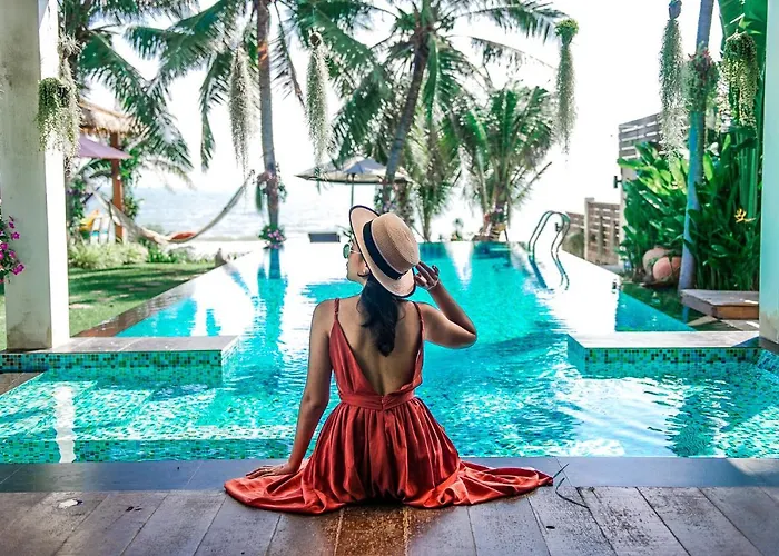 Baan Sansuk Pranburi - Beach Front & Pool Villa