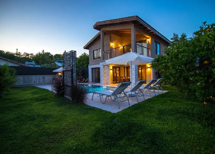 Volans Suites Villas