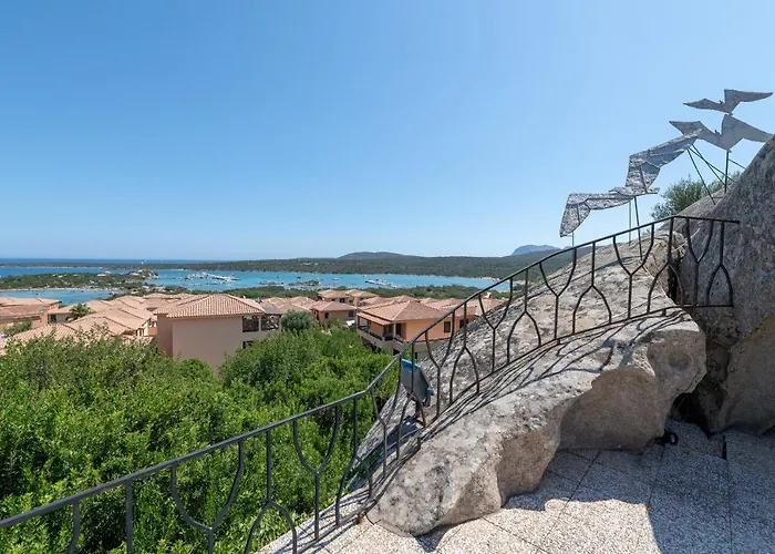 Baia De Bahas Residence