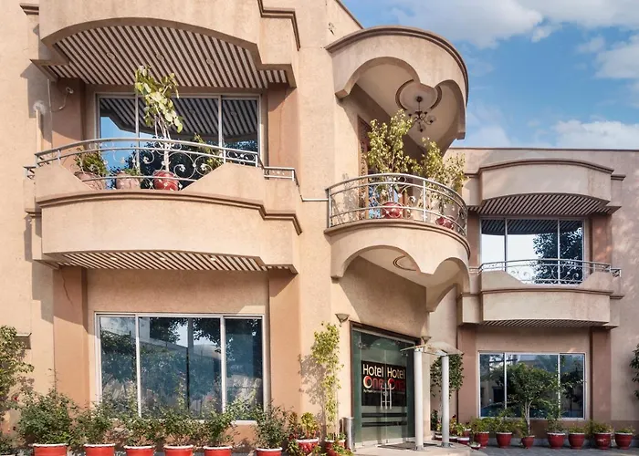 Hotel One Lalazar Multan