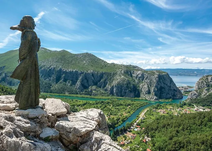 Awesome Home In Omis With House A Mountain View