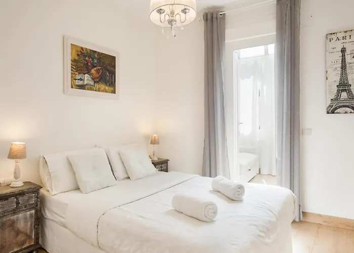 Sitges Spaces Beach House-4 Bedrooms, Large Terrace, Center-Beach