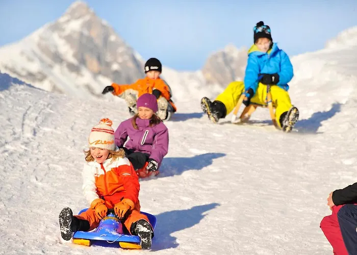 The Seefeld Retreat - Central Family Friendly Chalet - Mountain Views