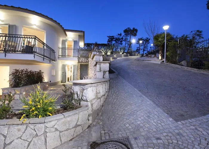 Amore Rentals - Villa Ligea