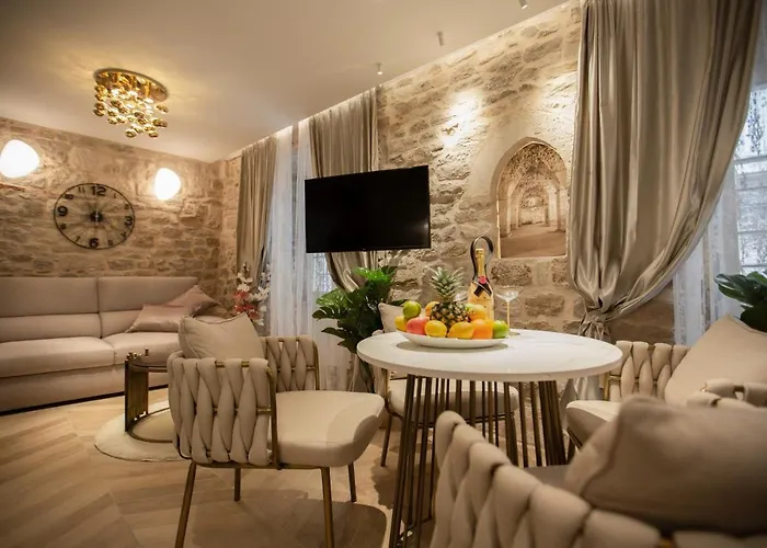 Luxury Apartments Lilly 1