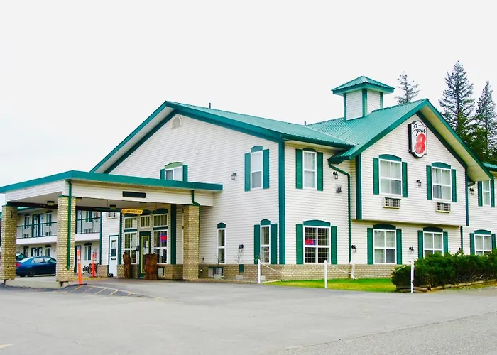 Super 8 By Wyndham 100 Mile House