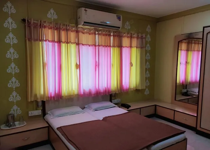 Hotel Ayodhya