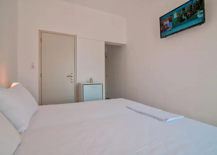 Meltemi Antiparos