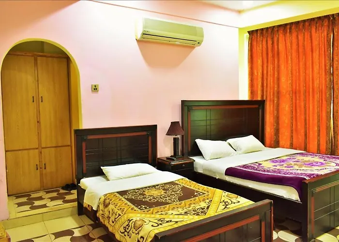 River Palace Hotel