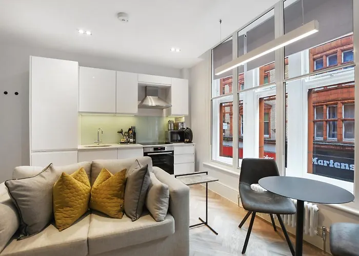 Victoria House By Aeria Apartments