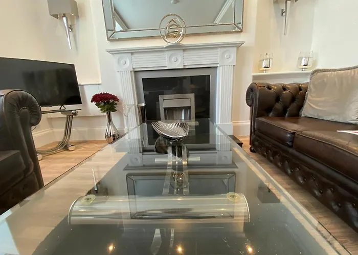 The Maureen Suite