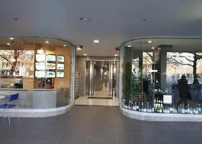 Dana-Spacious Private Room In Shared 2-Bedroom Apartment-2