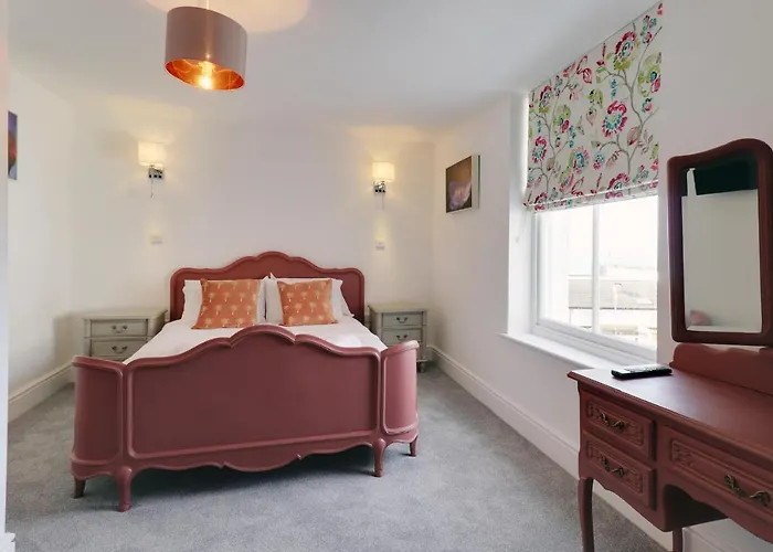 Master Accommodation Suite 3 Sea View