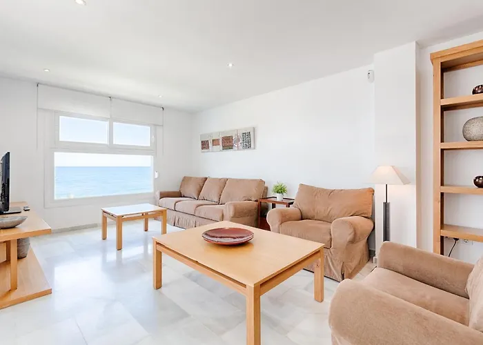 Front Sea View Apartment Estepona
