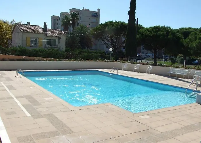 T2 Climatise A 5 Minutes A Pied De La Plage Avec Parking, Piscine Et Wifi