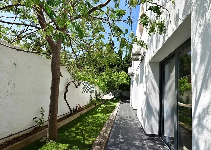 Apartamento Luminoso En El Centro De Cadaques