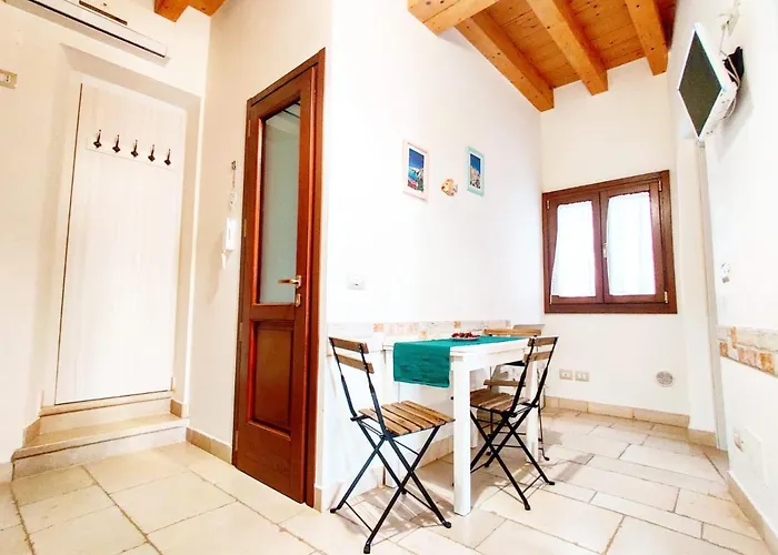 C'Era Una Volta Apartments