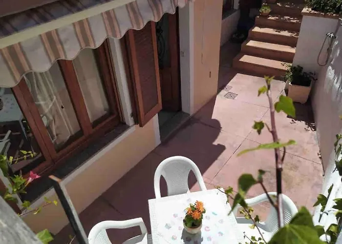 Casa Maddalenina Con Giardino, Vicino Al Mare!