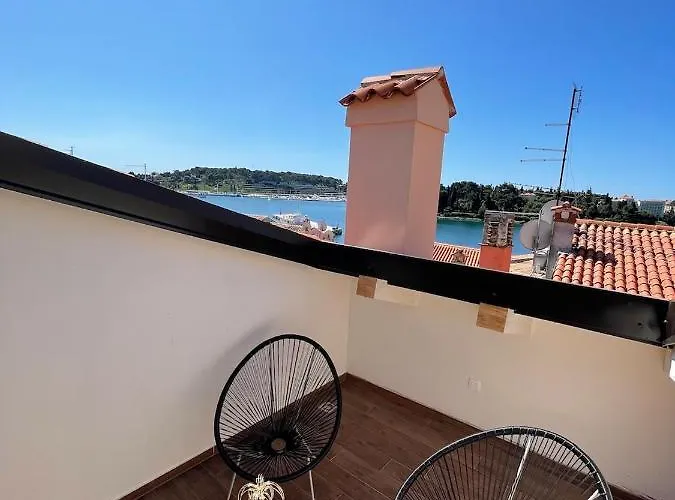 Villa Nea Seaview! Deluxe Apartments In Old Town!