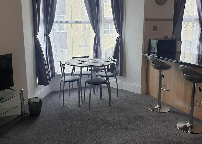 Glentworth Holiday Apartments