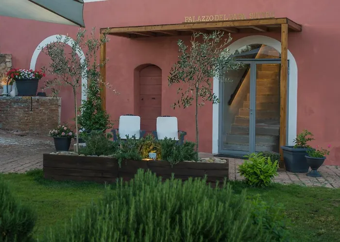 Palazzo Del Papa Country Suites-5 Mins From Siena & Chianti Views