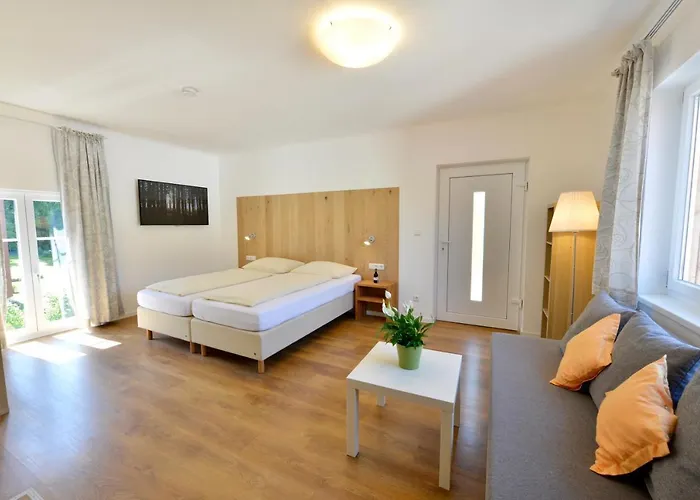 Hotel Garni Pension Gambrinus