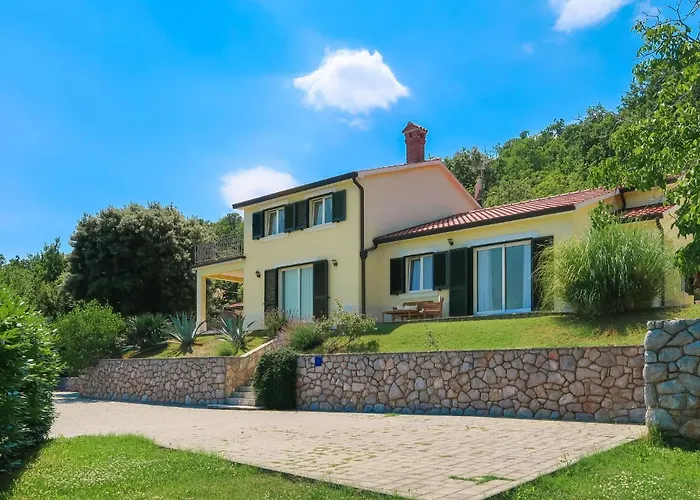 Holiday Home Makvic By Interhome