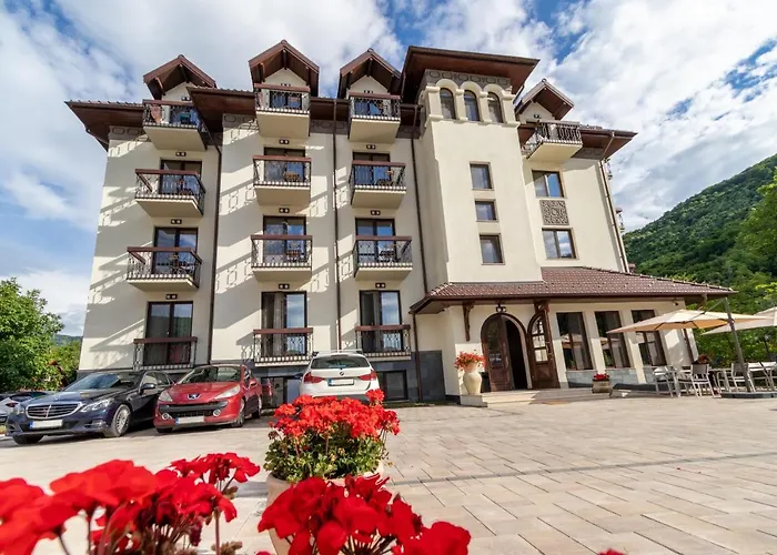 River Hotel & Spa