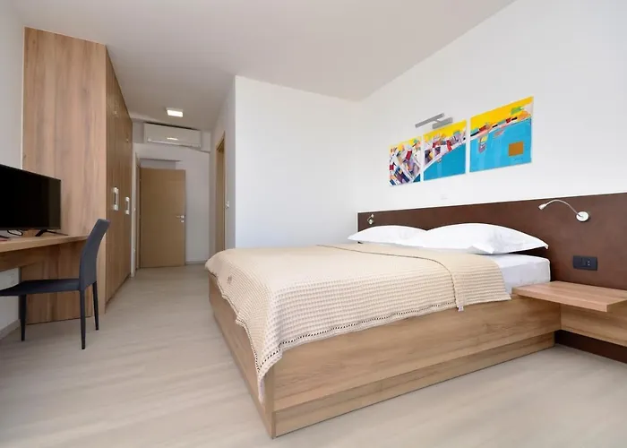 Villa View A Luxury Villa In Makarska, Heated Private Pool, Jacuzzi, Gym