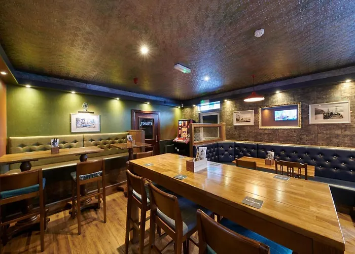 Tailrace Inn