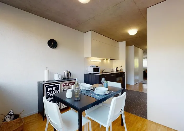 Bright And Luminous 2-Bedroom-Flat In Downtown