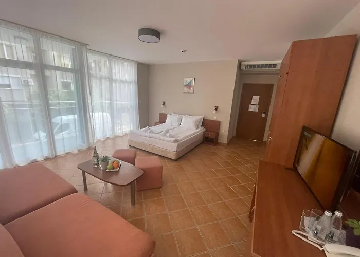 Hotel Eco Palace