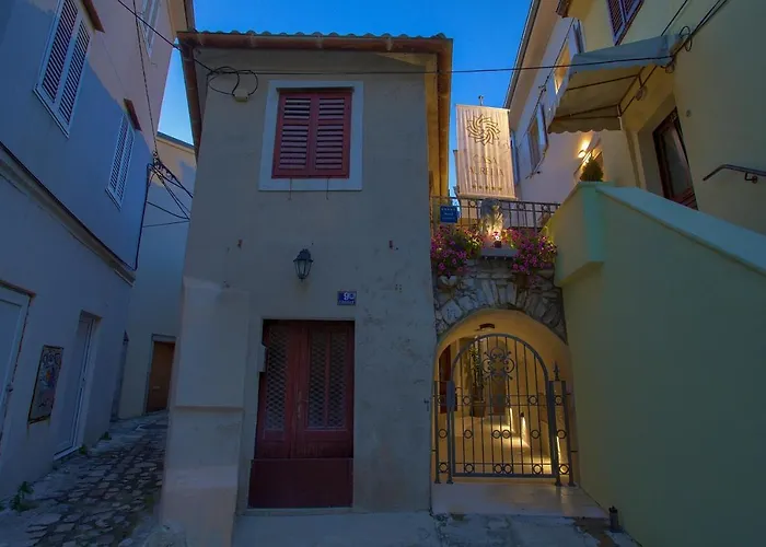 Casa Aurelia - Mali Tone